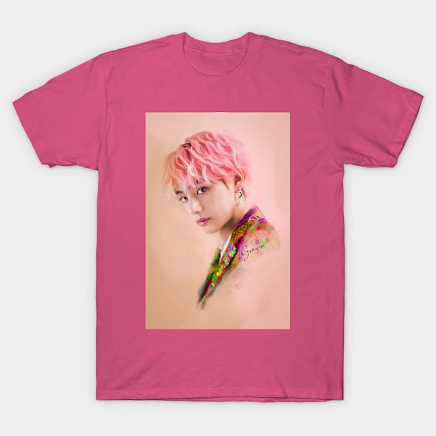 Tae Idol T-Shirt by GwynArt